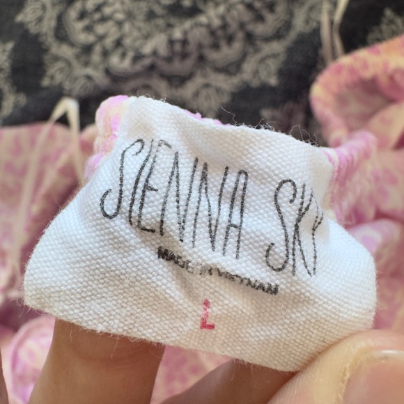 Sienna Sky Pink And White Floral Smocked Tie Detail Short Sleeve Top - Picture 6 of 6